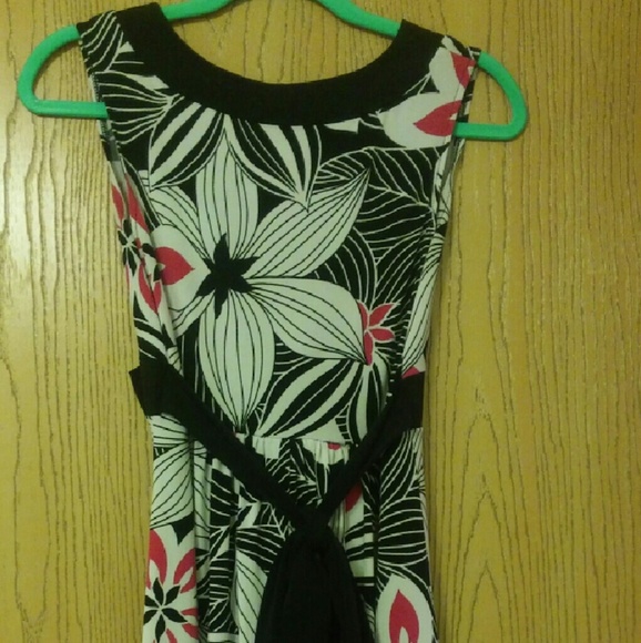 Ruby Rox Floral Dress - Picture 4 of 4