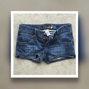 @chrissty bundle: Mudd jean shorts + lace skirt