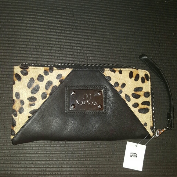 JM New york clutch/wristlet