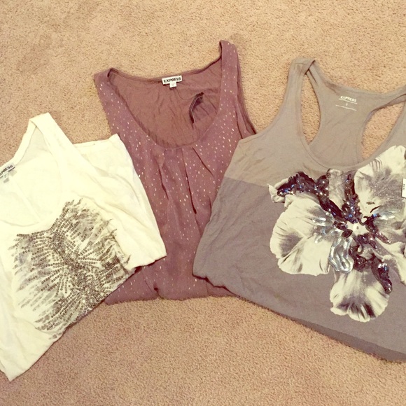 2 pack of new tank tops