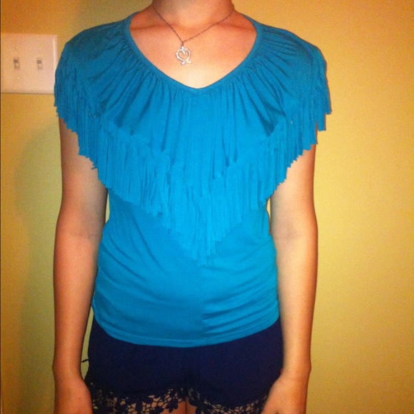 Sassy Fringe Top - Picture 2 of 3