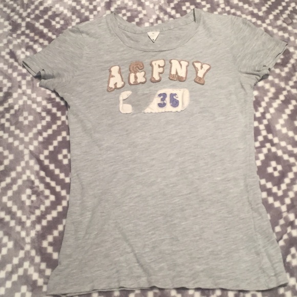 Abercrombie and Fitch tee shirt - Picture 2 of 2