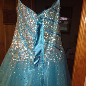 Blue prom dress!!!!!!!