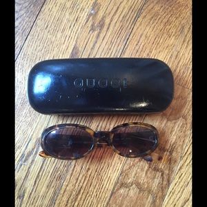 GUCCI BROWN TORTOISE RIM WITH BROWN LENSES