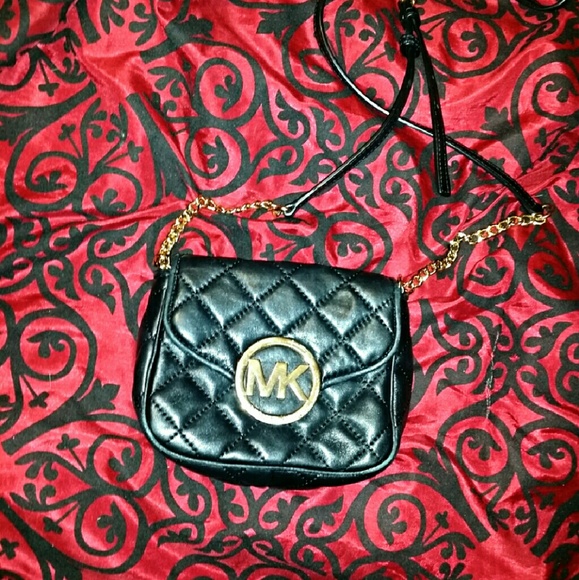 ❌SOLD❌Michael Kors Black and Gold Quilted Bag