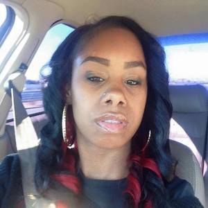 Meet your Posher, Pauline