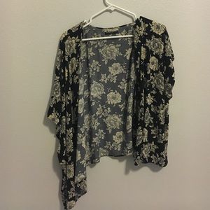 Brandy Melville Kimono