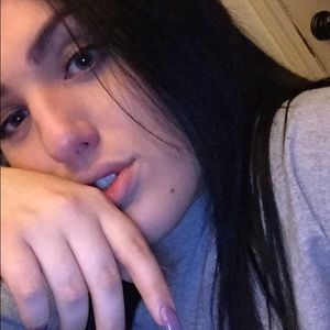 Meet your Posher, Khloe