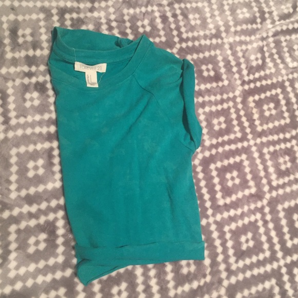 Distressed crop top - Picture 2 of 2