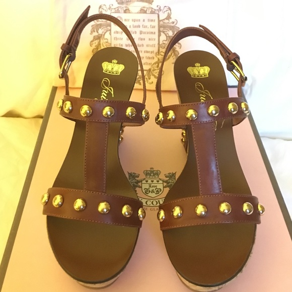 Juicy couture cork wedges