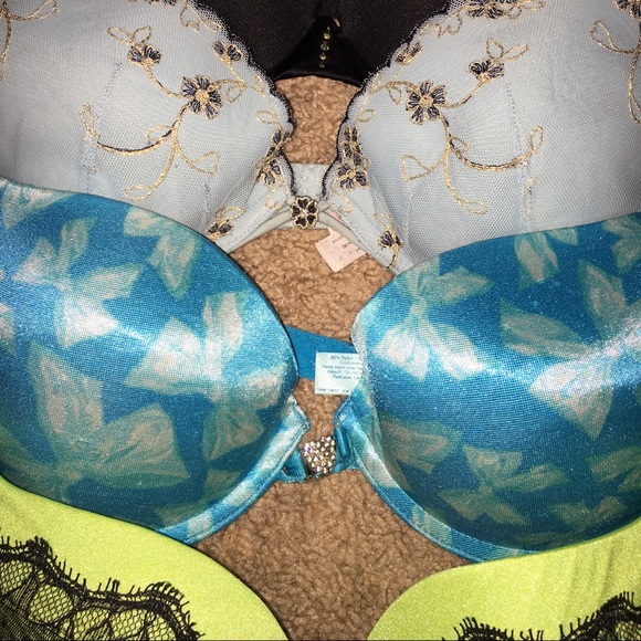 ❌SOLD❌Victoria's Secret Bundle - Picture 3 of 4