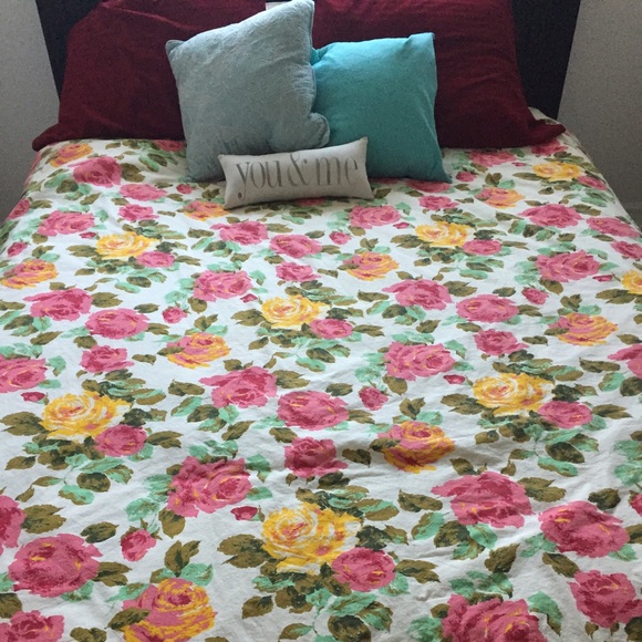 Urban outfitters 💖girly pink duvet💖