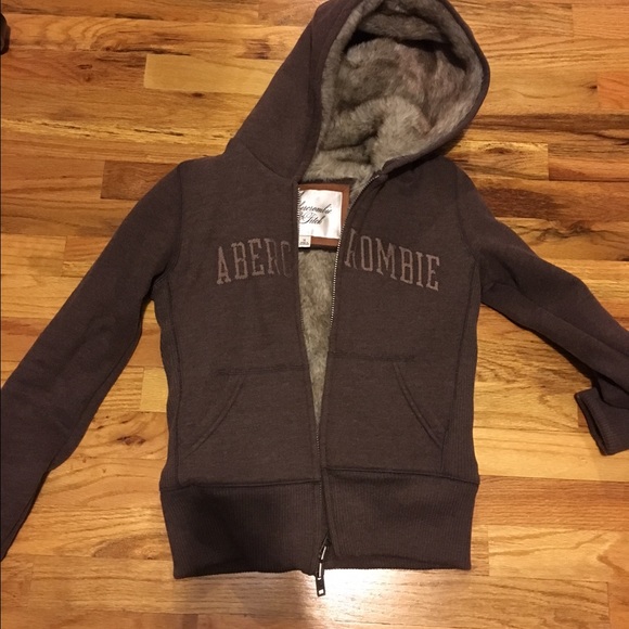 Abercrombie faux fur lined sweatshirt. Size M