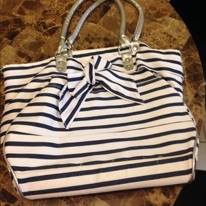 ⭐️ SALE ⭐️ Blue & White Striped Purse