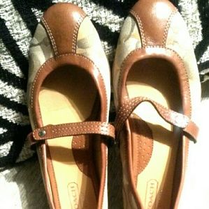 Coach Baby doll flat shoes. - Barely WORN