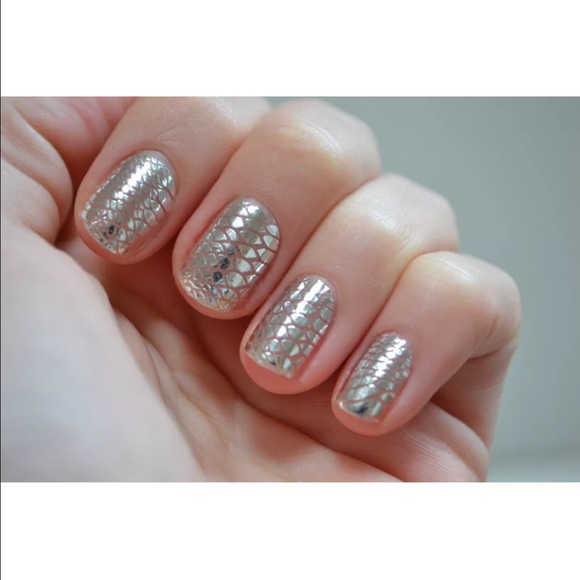 Essie slick stick UV cured nail appliqué-sneak-e - Picture 1 of 4