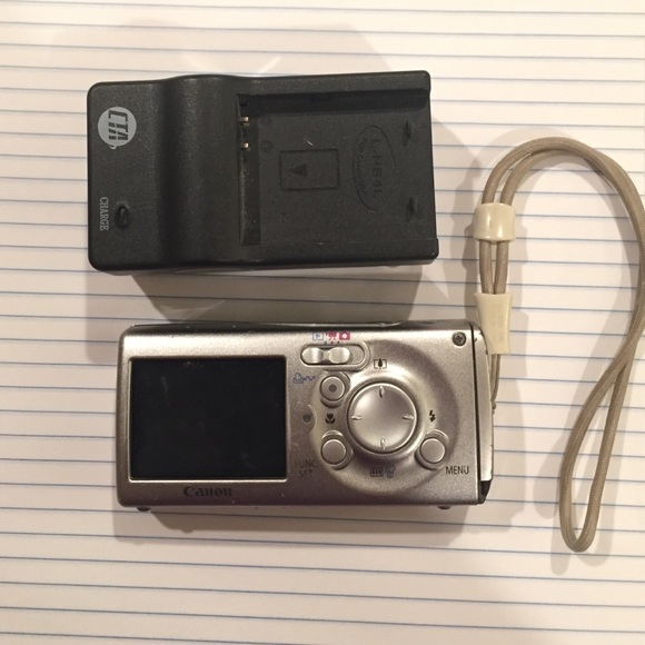 Canon camera - Picture 2 of 2