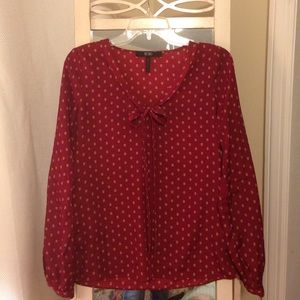 Cute BCBG blouse!
