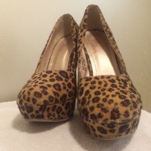 Cheetah print pumps
