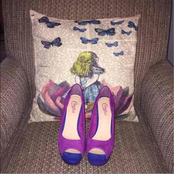 Candie's Tri-Color Block Pumps
