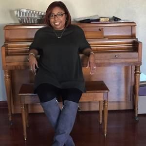 Meet your Posher, Yolanda