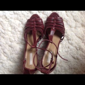 Zara wedge sandals in burgundy...Worn only once.