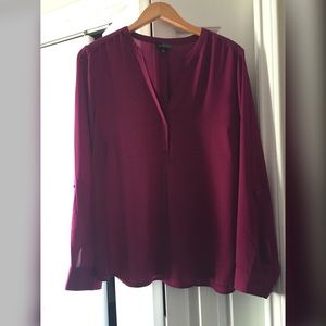 🎉Host Pick🎉.. The Limited Trimmed Logan Blouse