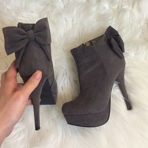 Booty heels