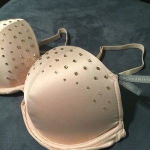 AVAILABLE THRU 3.20 🎉 Limited Edition aerie Bra