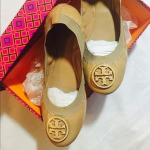 Tory Burch Camellia Pink SZ: 8