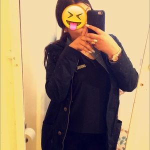 Meet your Posher, Stefania