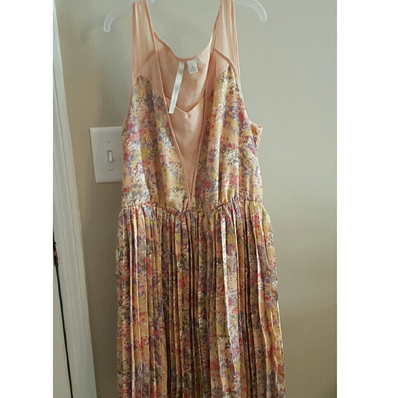Lauren Conrad floral dress