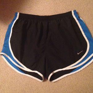 Nike Tempo Shorts size Large