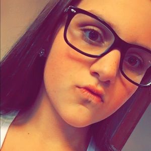 Meet your Posher, Lexi