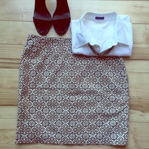 MIDI skirt with pockets