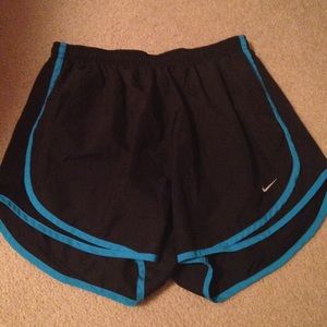 Black Nike Tempo Shorts size Large