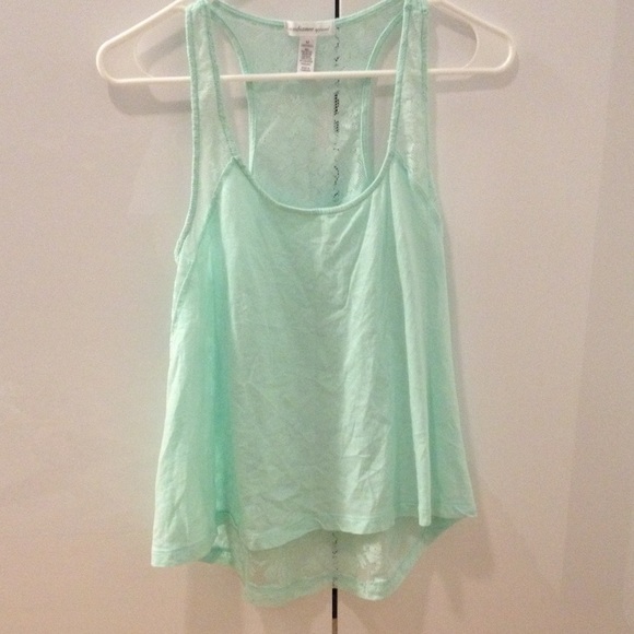 Racerback tank top, size medium - Picture 2 of 2