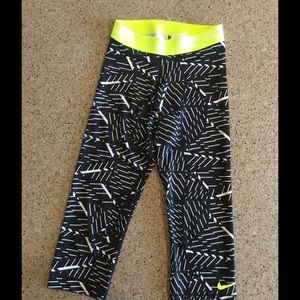 Nike Pro Capris