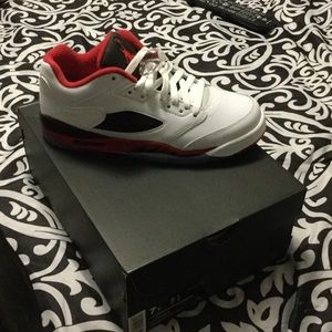 Low Top Fire Red 5s Deadstock❗️