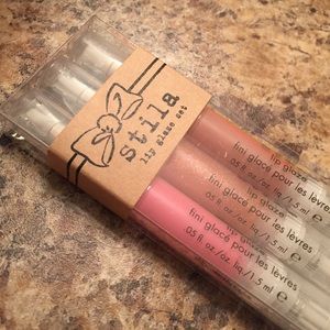 HOST PICK!! Stila Lip Glaze Set