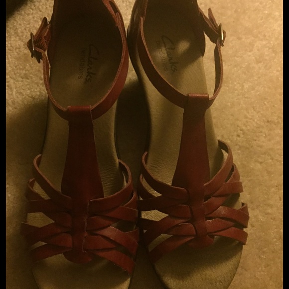 Clark's red sandals w/ heels