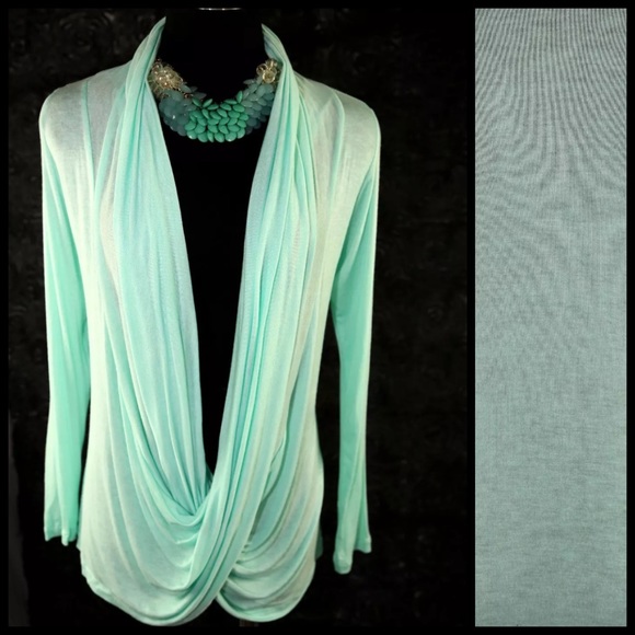 ‼️LAST CALL PRICE FIRM Green Draping Front Top - Picture 2 of 4