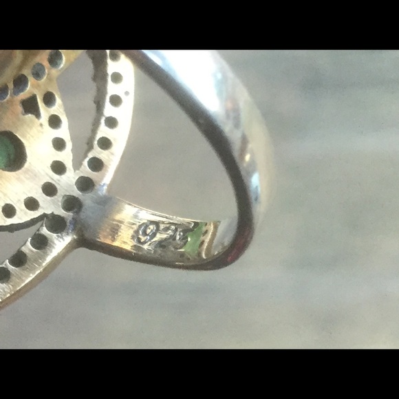 SOLD.     Two tone Ring - Picture 4 of 4