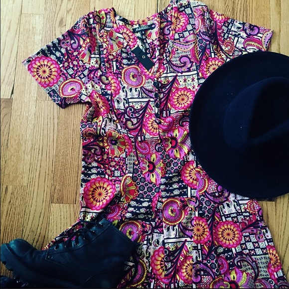 Floral Button down dress - Picture 4 of 4