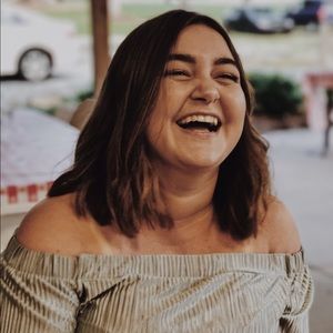 Meet your Posher, Adelein