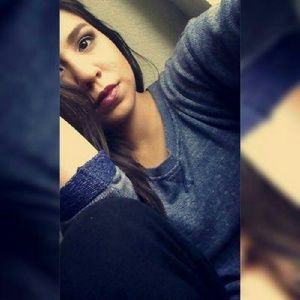 Meet your Posher, Eunice