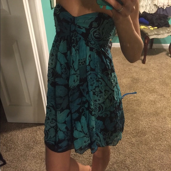 Dress - Picture 2 of 2