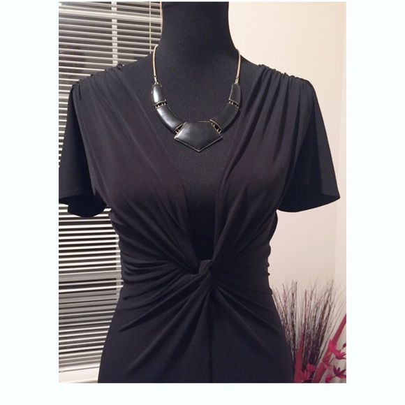 🎈Beautiful Cut-Out LBD - Picture 2 of 4