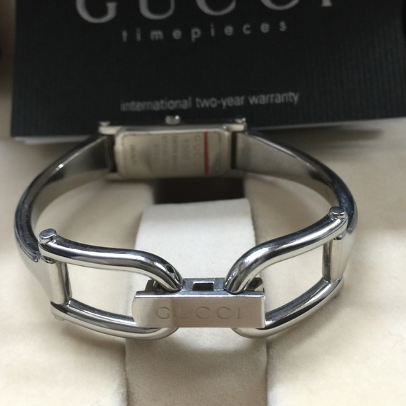 Gucci 1500 series timepiece 100% authentic! - Picture 4 of 4