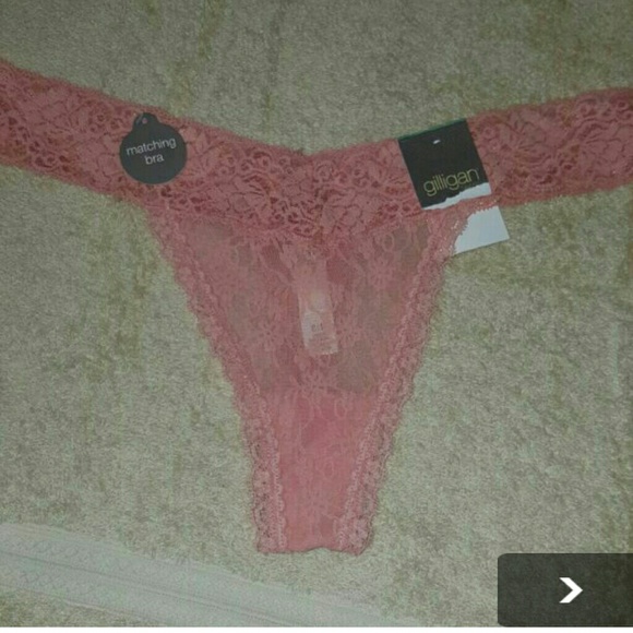 All lace pink thong NWT